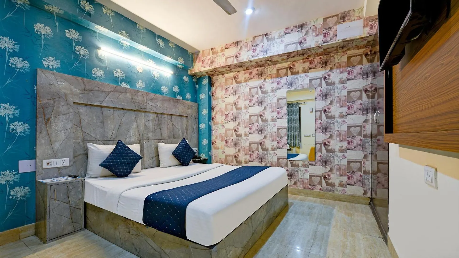 Hotel Sky Plaza At Delhi Airport New Delhi