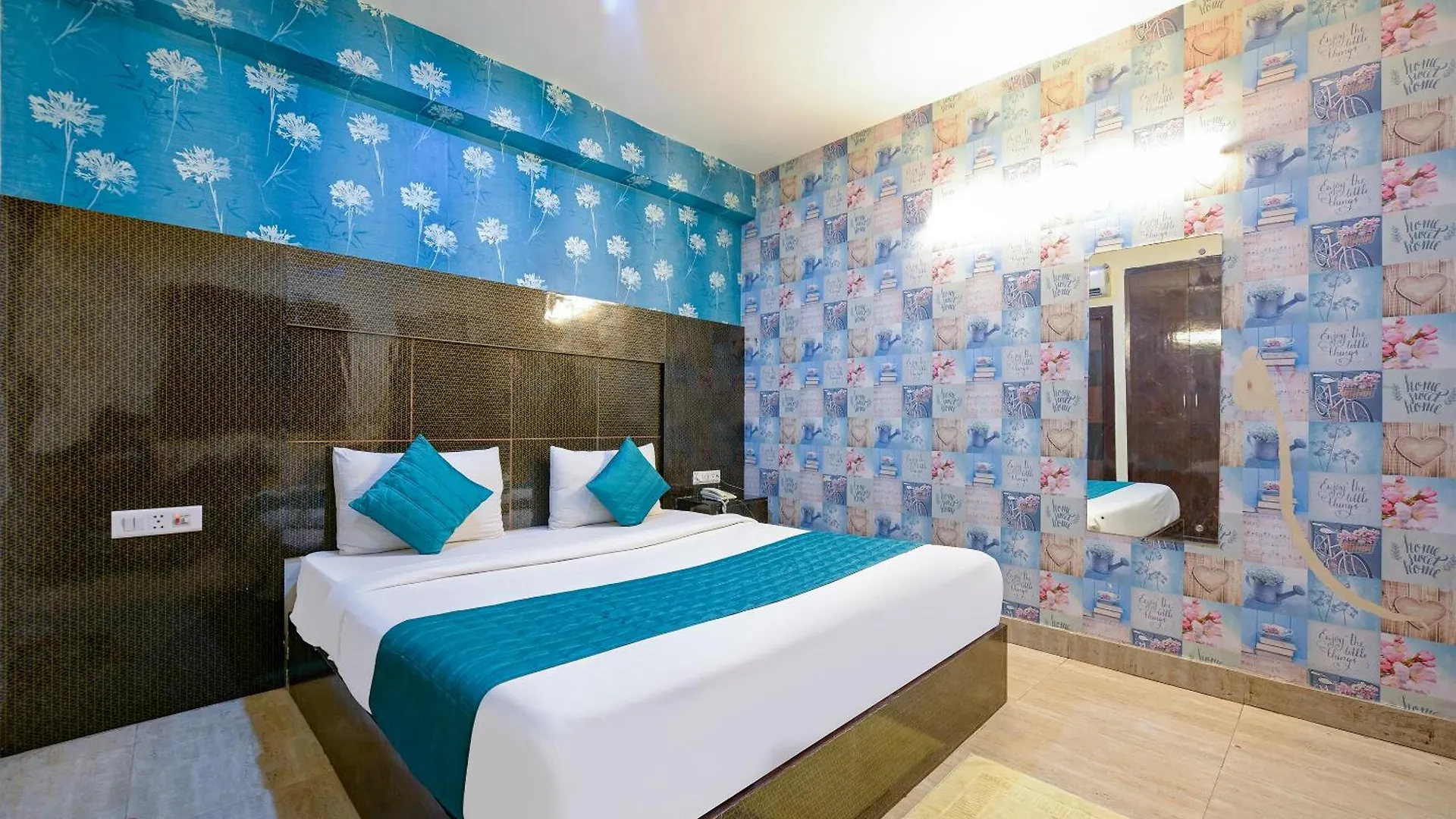 Hotel Sky Plaza At Delhi Airport New Delhi Indien