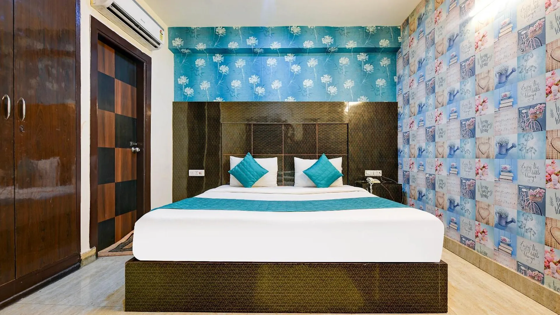 Hotel Sky Plaza At Delhi Airport New Delhi Bed & Breakfast